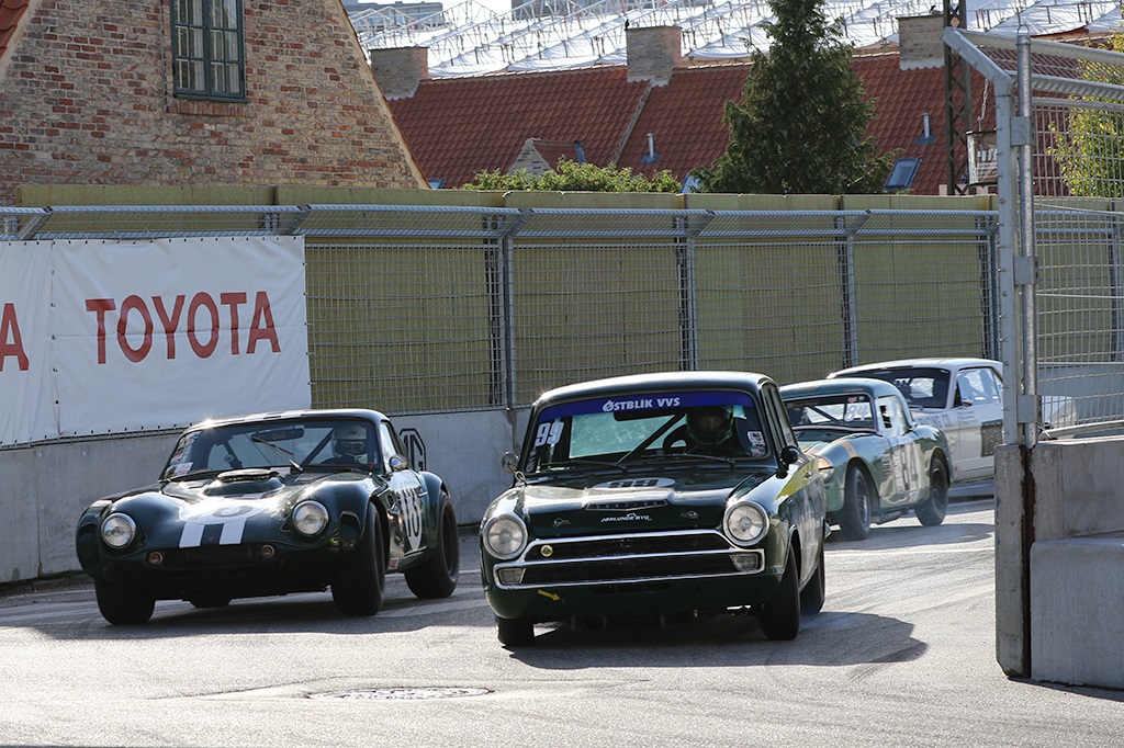 I Sixtyfiver klassen overraskede Nicolai Sylvest med toppræstationer i den velkørende Ford Lotus Cortina.
(Foto: Motorsporten.dk)